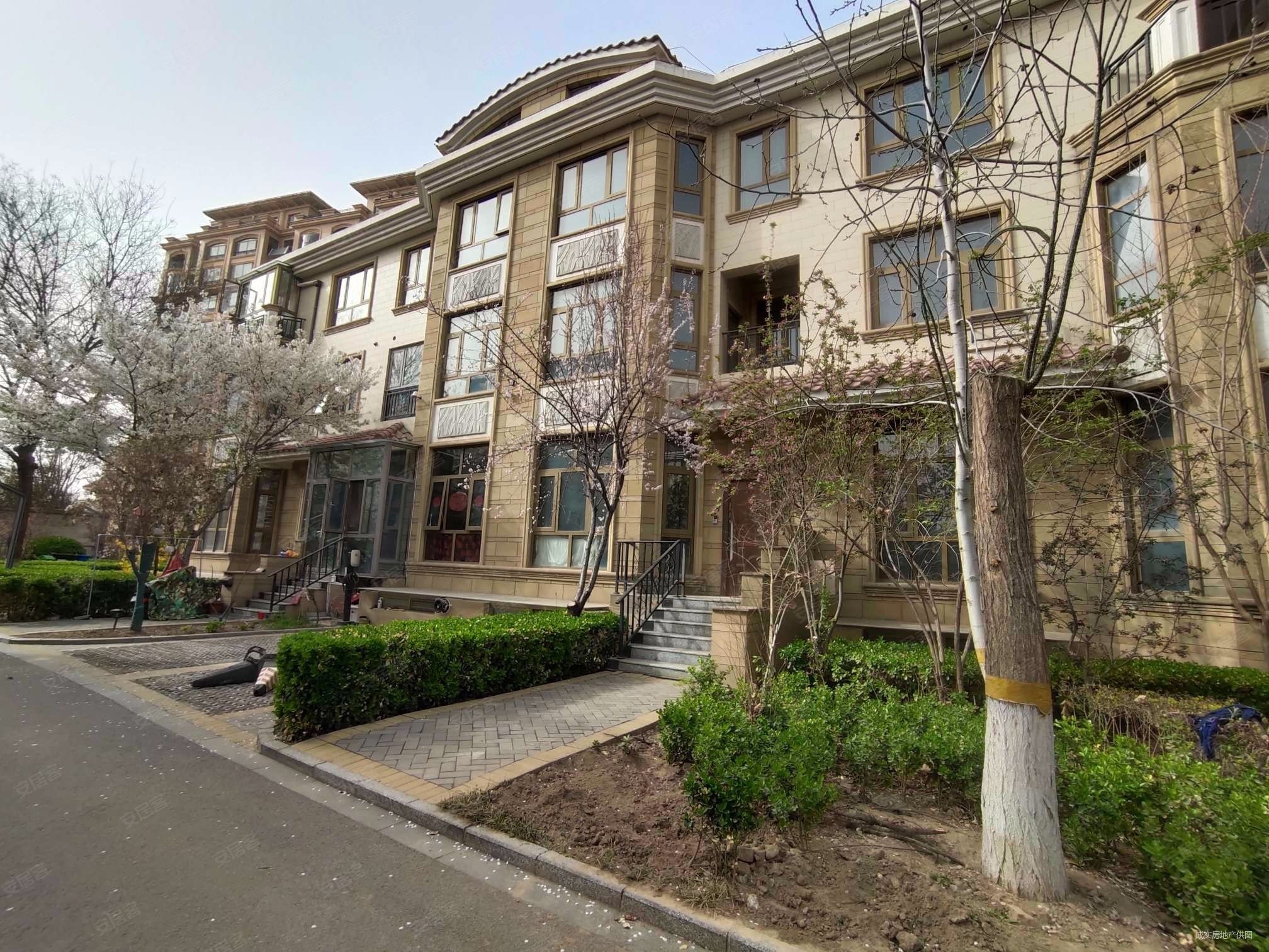 江南新城 4室3厅5卫