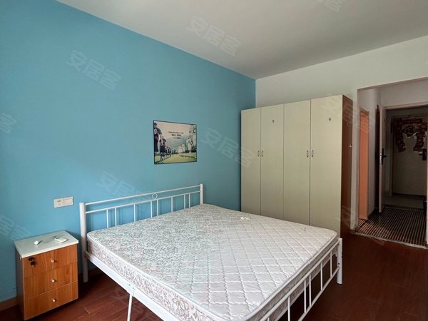 上海嘉定嘉定新城永盛公寓阳台房带独卫40平 随时可看房 可办居住证