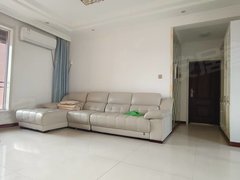 丹东凤城步行街凤凰一号院回迁！年租包物业网费取暖！拎包即住！苏华苑对面出租房源真实图片