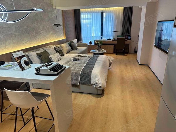 北京朝阳工体盈科中心景苑(商住楼)高端公寓直租 押一付一 非中介 可