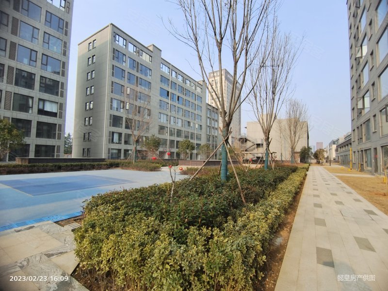 别墅云栖谷丨新区丨超大花园丨三层丨急售可谈丨随时看房