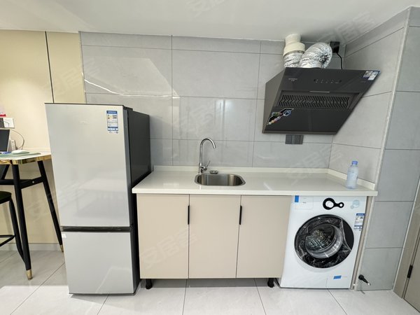 金华东阳东阳江北湖莲西街270号楼山口 麻车 西范 夜市附近 高层一室一厅 智能投影 多种户型出租房源真实图片