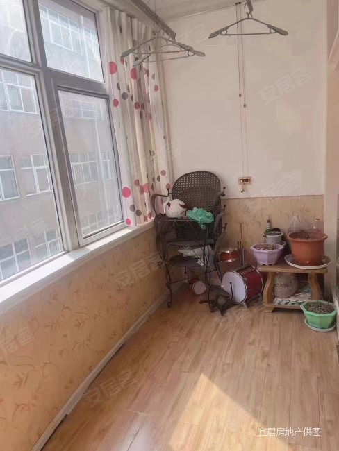 刘庄小区步梯四楼只需288w采光好