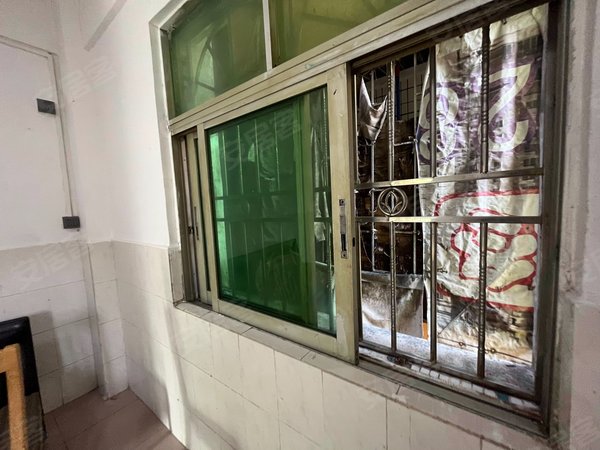 【多图】大芬油画村,大芬租房,大芬油画村 单间押一付一 民水电 带窗