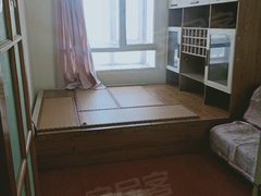 哈尔滨香坊安埠枫桥国际一屋一厨一厅，可作为两室有床，有家具，热气冰箱洗衣机出租房源真实图片