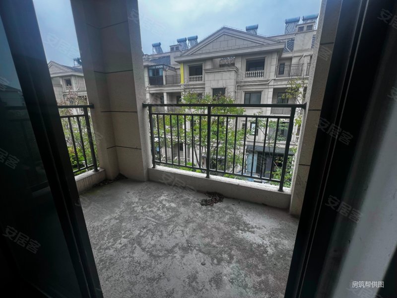 新上好房源半岛印象上叠得房率超高送车位