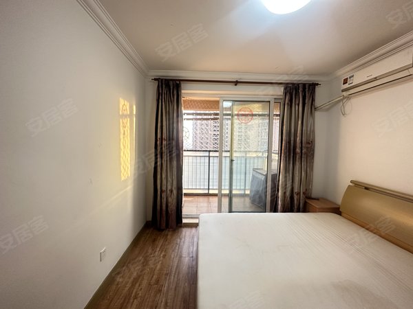 上海徐汇华泾馨宁公寓馨宁公寓 2室1厅1卫 精装修靠近地铁线 电梯房