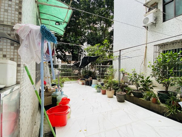 广州天河燕塘燕塘大院燕塘大院 电梯精装修两房 带平台花园 家私电器