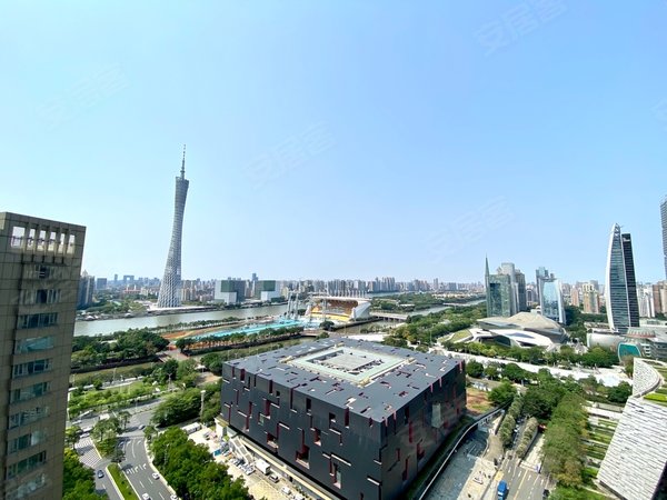 广州天河珠江新城中利雅湾广州塔加一线江景 在这个房子住简直目不给