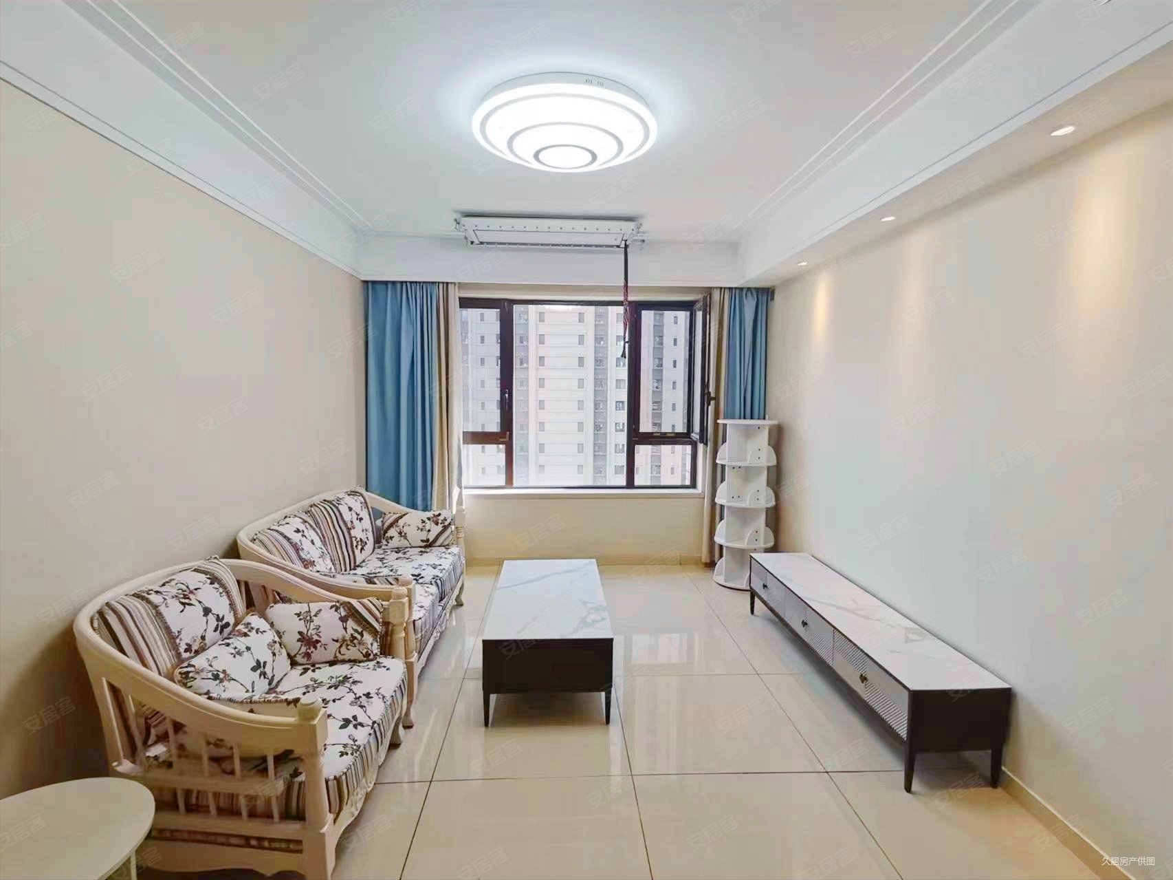 兰州房产网>兰州二手房>安宁二手房>刘家堡二手房>保利金香槟>1706