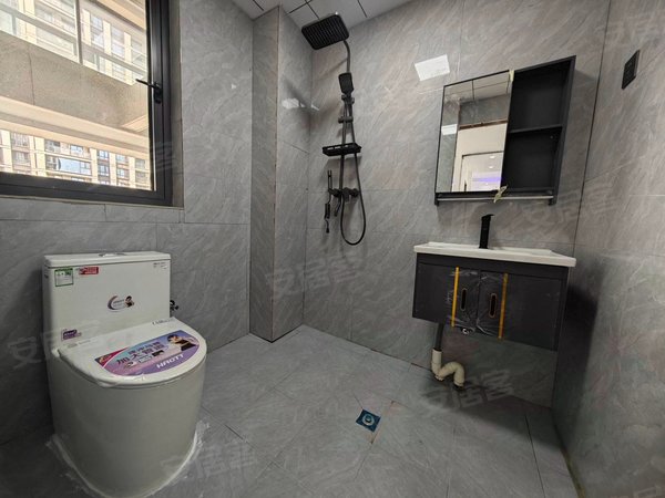 海宁长安镇农发区虹运驿府虹运驿府 精装修 3室2厅2卫 南北通透 拎包入住出租房源真实图片