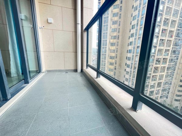 深圳龙岗坪地创城丁山河畔坪地丁山河畔花园 精装修两房 部分家电 租