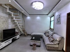 邹城义乌商贸城义乌商贸城片区龙泉花园西区 三室两厅带阁楼 干净整洁拎包入住看房方便出租房源真实图片