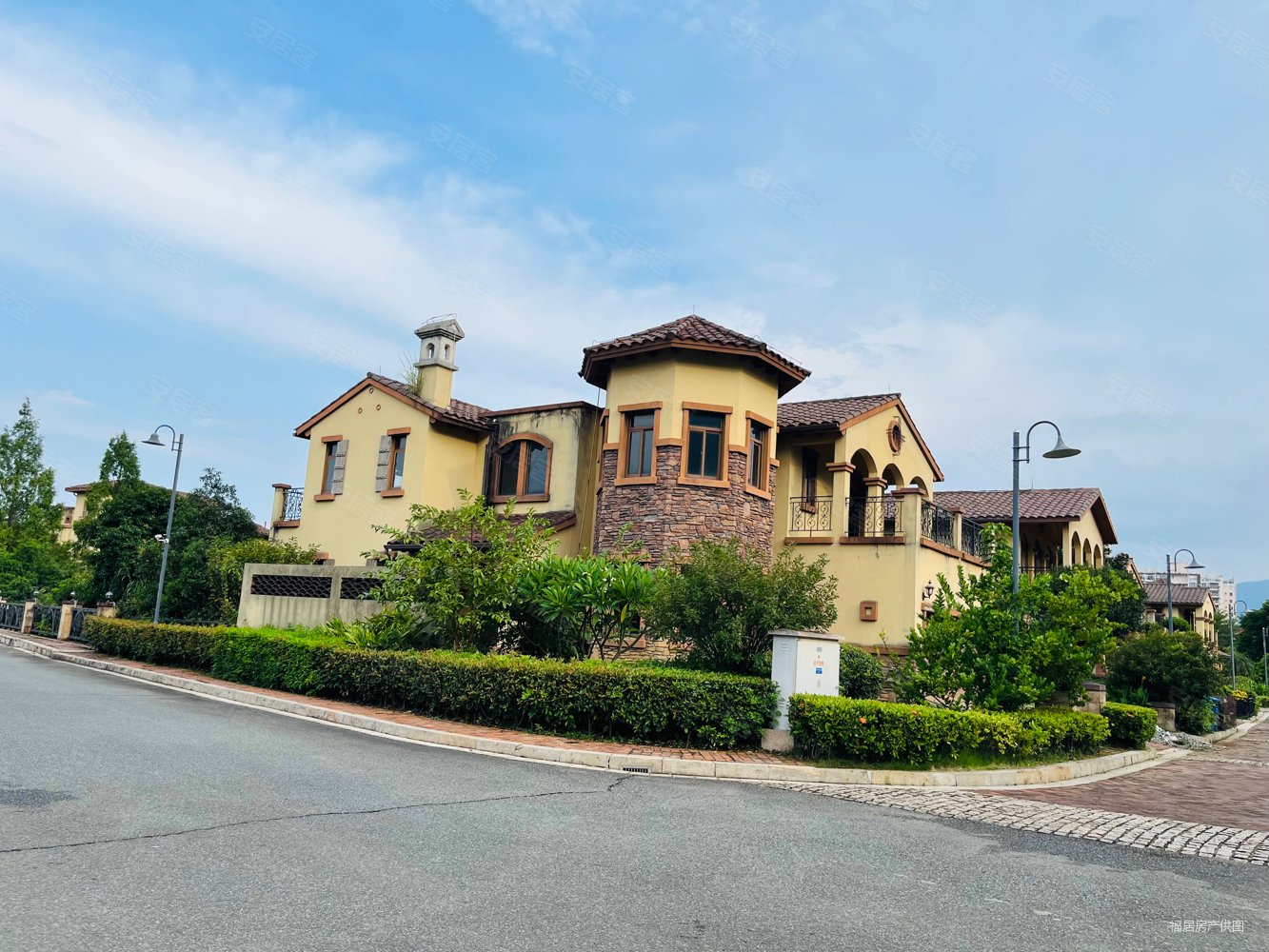 总价低,云亩天朗高尔夫别墅二手房,350万,5室2厅,4卫,281平米-福州