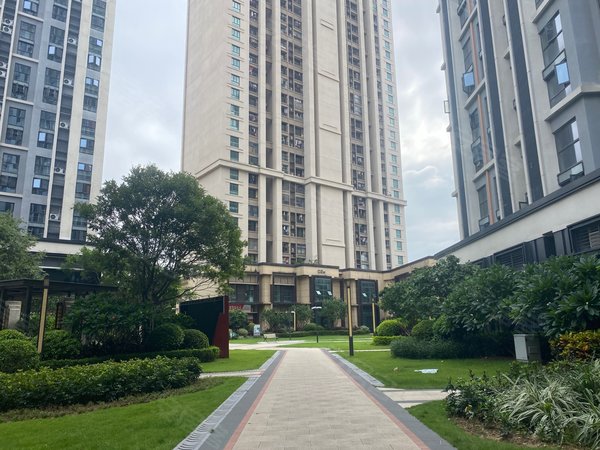 【多图】万科尚城(商住楼),夏园租房,南岗万科小区电梯房 两房一厅