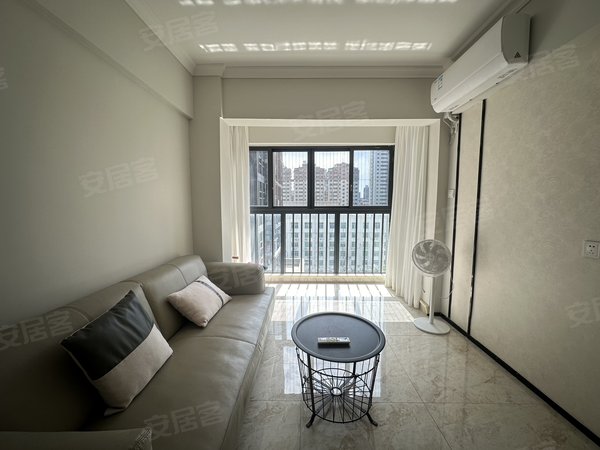 潮州湘桥潮枫路滨江华府滨江华府电梯中层70平2房,东南向,出租,只租