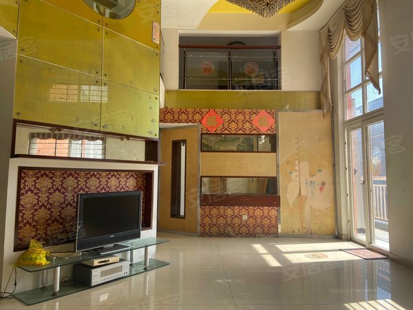 深圳布吉长龙泽润华庭新上房源复式房出租.