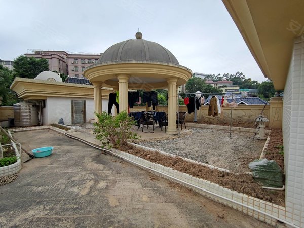 深圳布吉布吉街莲花山庄别墅莲花山庄整栋别墅带地下室出租,租金美丽