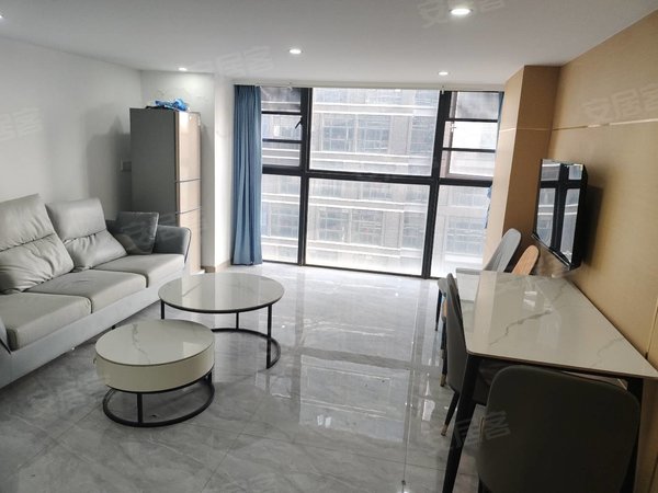 南昌新建望城海伦广场(商住楼)急租.地铁口200米.复式公寓.