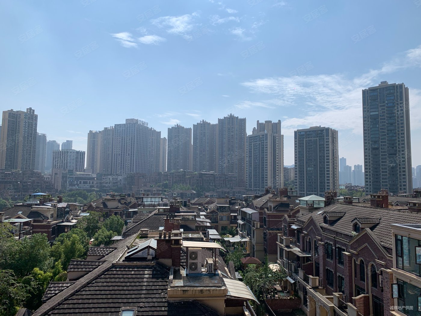 金辉城耀江府3室2厅2卫113㎡南北310万