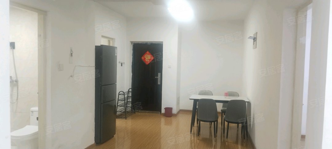 襄河家园 2室2厅1卫