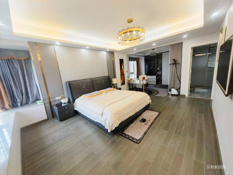 黄江碧桂园 豪华精装4房2卫 ,开放式厨房,诚意出售