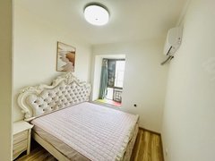 雅安雨城正黄金域片区押金减半,可短租,可月付,精装修带空调,时代天街,雅职院附近出租房源真实图片