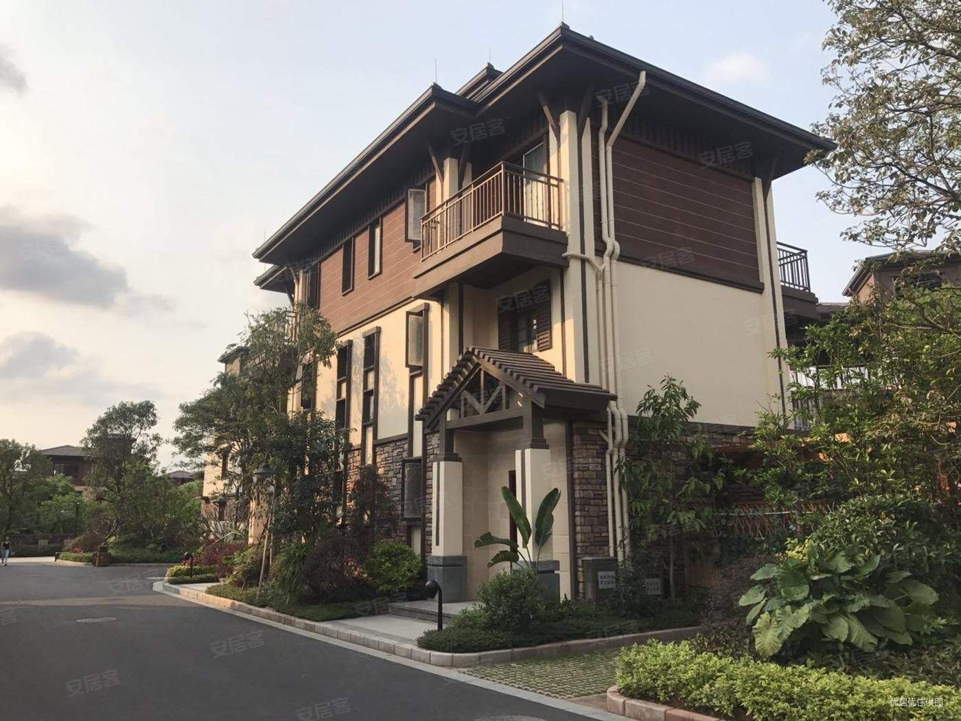 佛山二手房 高明二手房 三洲二手房 恒大山湖郡(别墅)