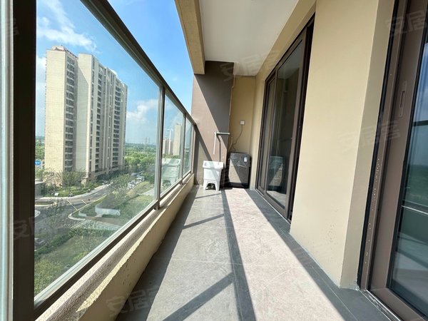 苏州太仓城厢湖境天著科教新城 湖境天著 3室2厅1卫 精装电梯 房东