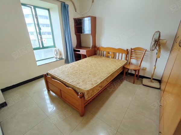 广州荔湾中山八路荔湖明苑荔湖明苑 近中山八地铁口童装市场 位置安静