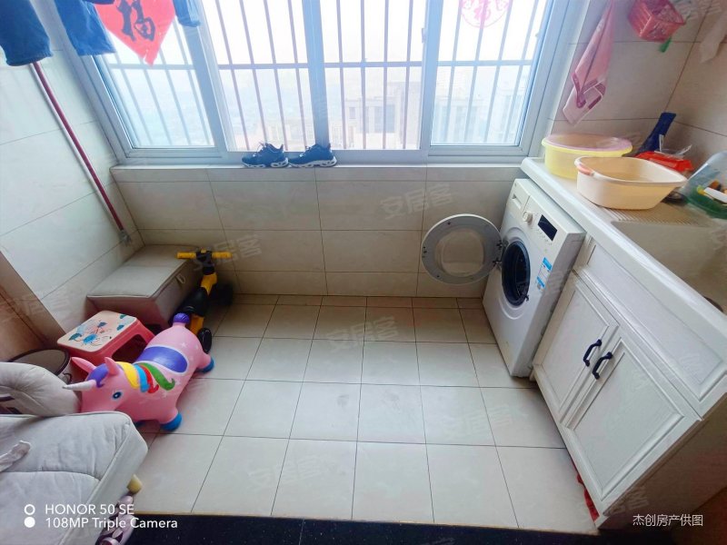 祥和公馆  在售复式带露台上下精装修有200平家电家具全送