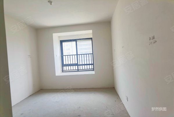 中间楼层,直视大渔湾,兰亭御园 107平送车位 有钥匙随