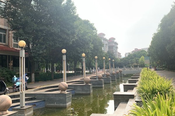 河南省许昌市魏都区魏文路与学府街交口-许昌帝豪花园(学府街)二史靠