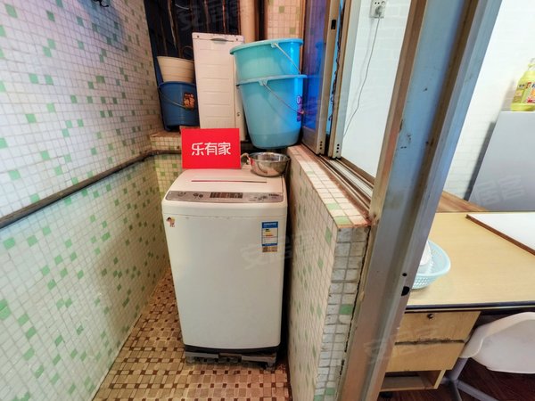深圳宝安新安泰华大厦精装三房出租,拎包入住出租房源真实图片