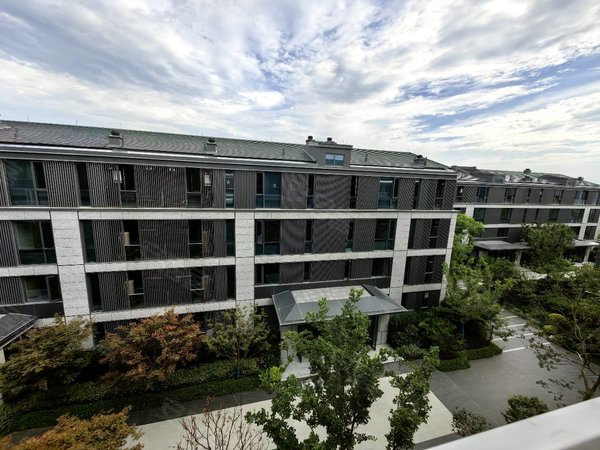 杭州余杭五常晓月澄庐晓月澄庐边套上叠,全新出租,5房2厅3卫豪装,阿里