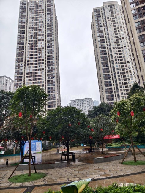 94平 精装 满两年 3室 满二 电梯房 楼层好 视野无遮挡,融景城尚峰