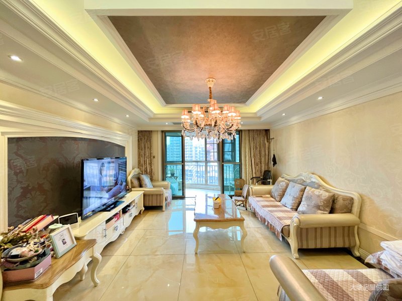 高绿化 医疗配套成熟 产权清晰 精装好房 中间楼层采光好,东骏湖景湾