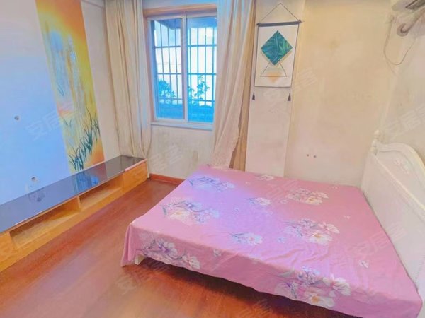 【多图】东城水岸,中河租房,无中介,印象城,宝龙广场,东城水岸主卧室