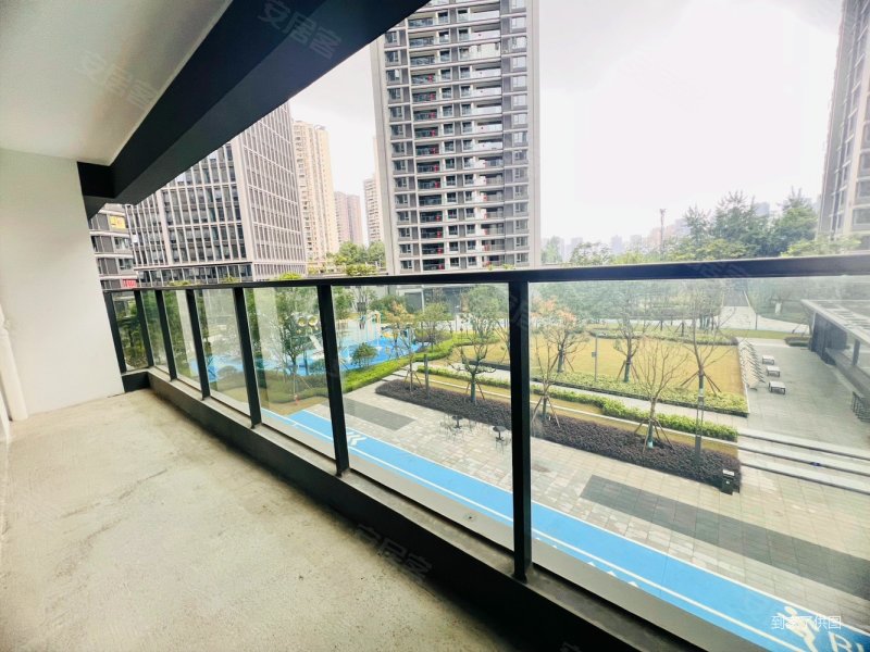 近杨家坪商圈丶盘龙成熟地段丶周边配套齐全,重庆中交城二手房,153万