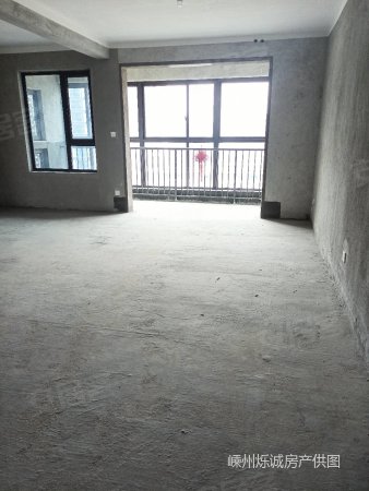 中国铁建官河府3室2厅2卫96㎡南128万