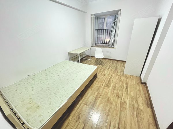 贵阳花溪花溪公园贵大学府里无中介 贵大西校区 学府里 合租单间 拎包