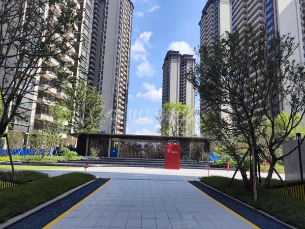 凤岭北租房,九熙府精装三房配齐家具家电,青秀租房-南宁58安居客