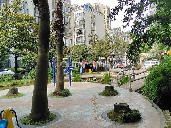 贵阳小河经开区长江路乐街小区茶花园乐街小区精装三房一厅出租出租