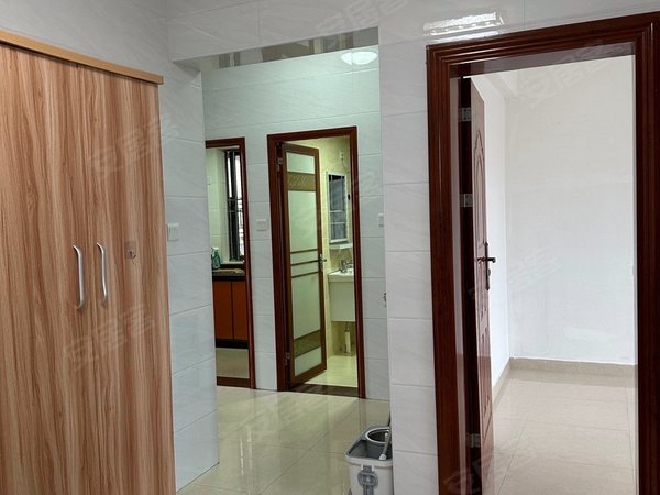 深圳龙岗宝龙南景南约新村宝龙南约南景南约新村精装小两房民水民电