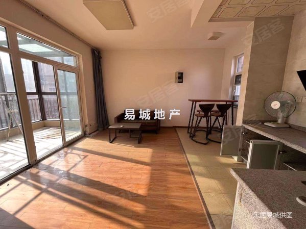 顶跃洋房  南北通透 带电梯 高楼层视野无遮挡 动静分离