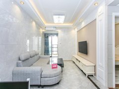 深圳宝安西乡17年次新小区精装两房！安静隔音好！近11号线碧海湾站！出租房源真实图片