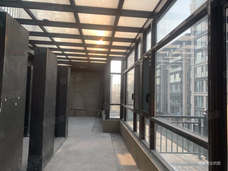 中梁壹号院上叠加别墅已经加固好实用面积280平带双车位