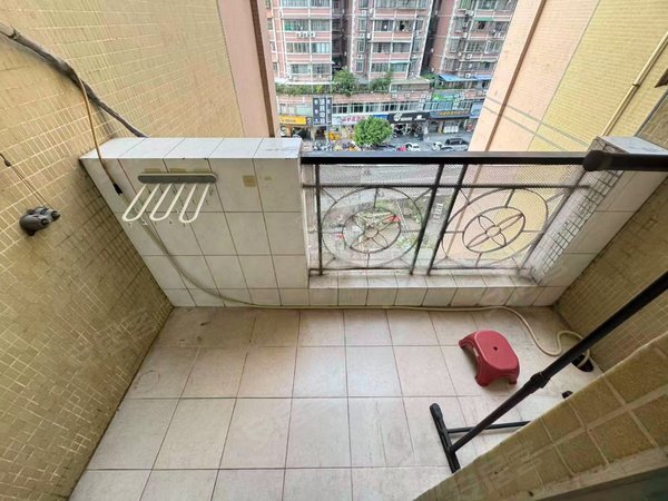 广州海珠工业大道南金玫瑰苑金玫瑰苑 2 房 68 方 配套成熟 环境优美