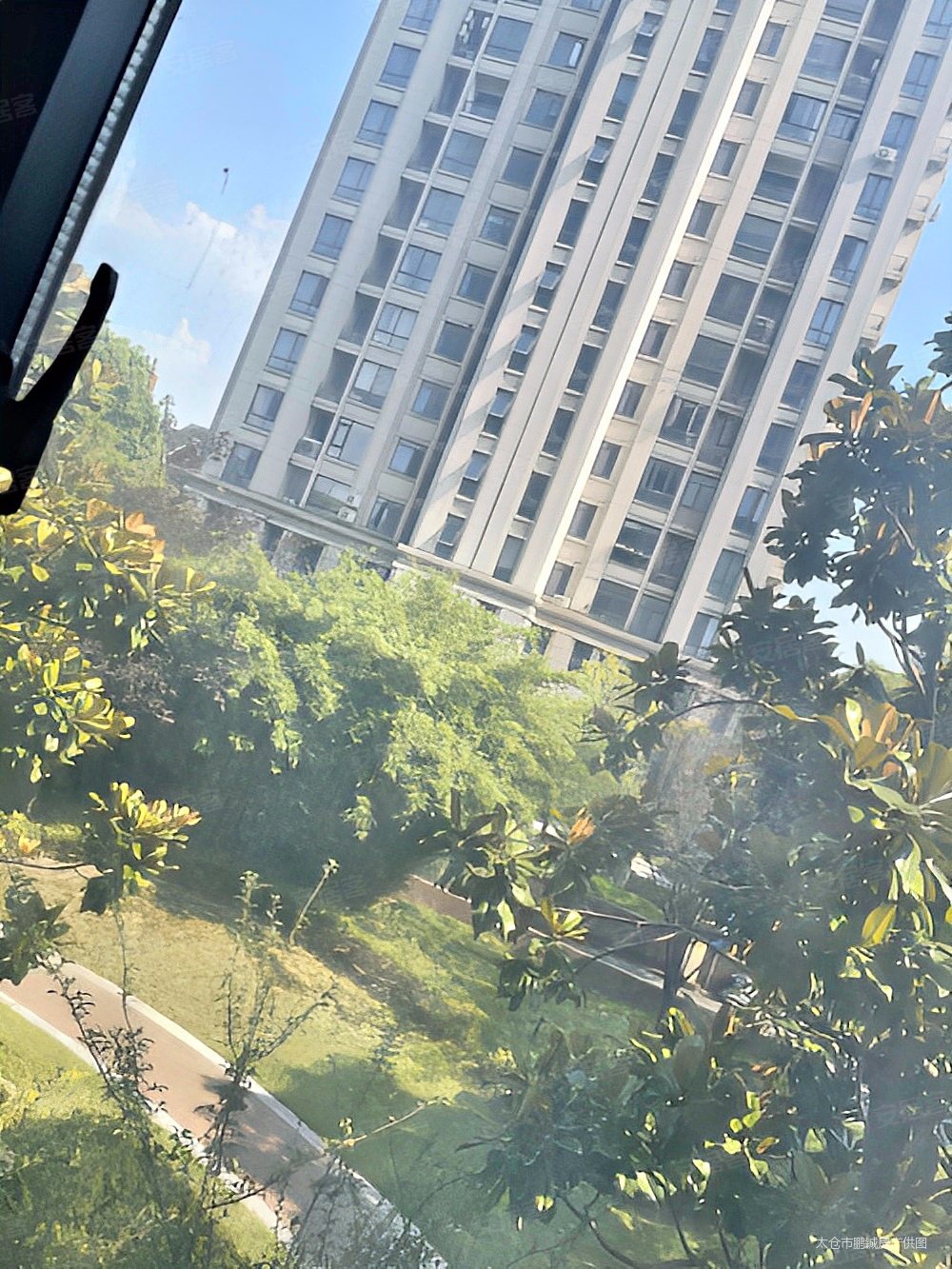 东港滨河花苑3室2厅2卫134㎡南北220万