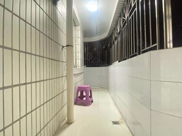 布吉街租房,吉信大厦 大两房 空房 近地铁口 交通方便,布吉租房-深圳